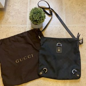Gucci authentic crossbody bag SALE